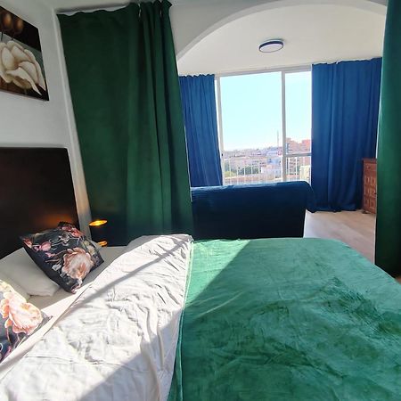 Apartment-Studio With View M&M 베니돔 외부 사진